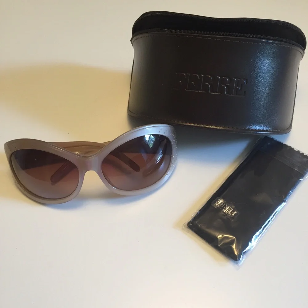 Gianfranco Ferre Rhinestone Sunglasses - Picture 3 of 3
